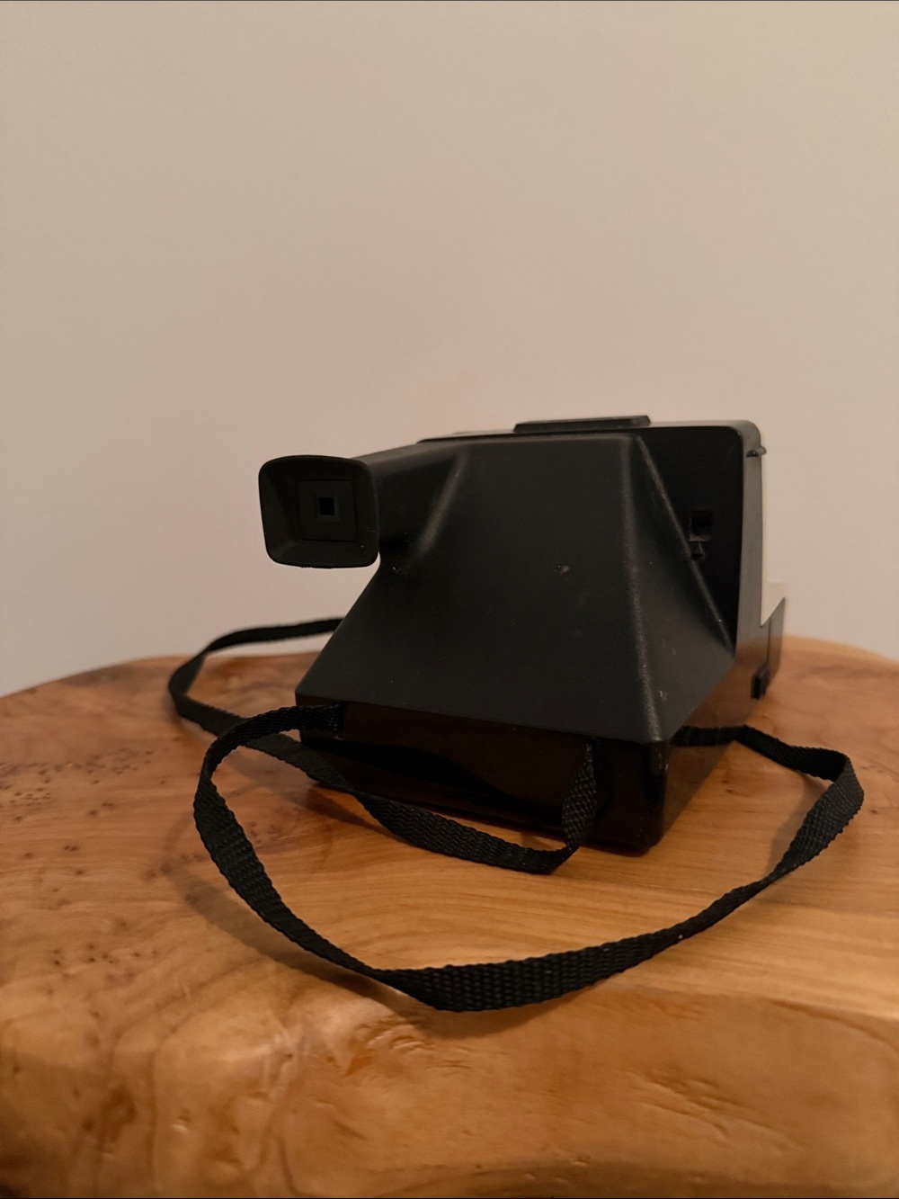 Vintage Polaroid Instant Camera in White with Rainbow Stripe - Picture 4 of 7